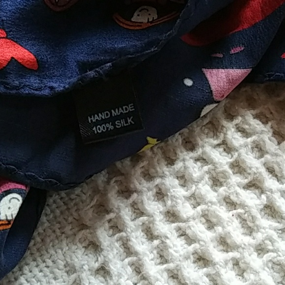 Silk Scarft - Picture 3 of 4